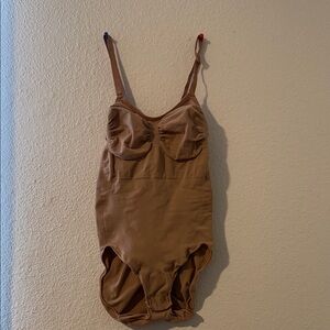 SKIMS Tan Bodysuit Size S/M
